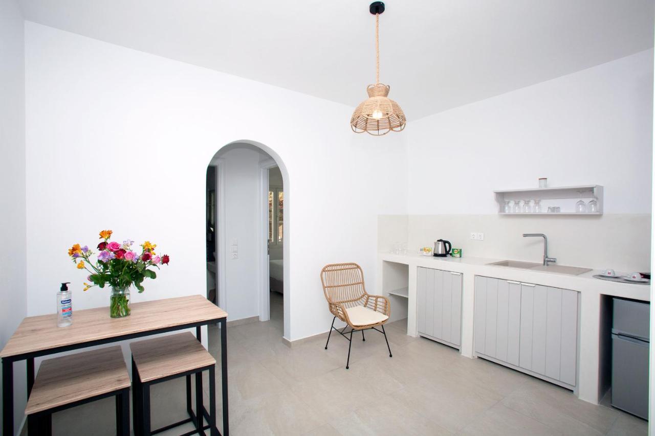 Elia Privileged Suites Andros Ανδροσ Exteriör bild