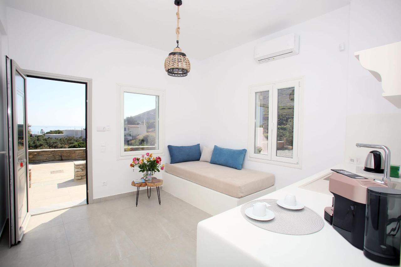 Elia Privileged Suites Andros Ανδροσ Exteriör bild
